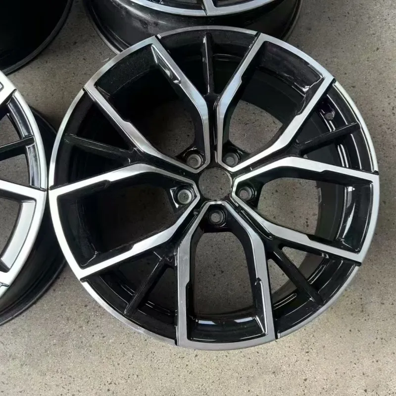 17-19 Inch Multi Spoke Wheel 5x112/5x120 — 17–19"  ·  5x112  ·  cast