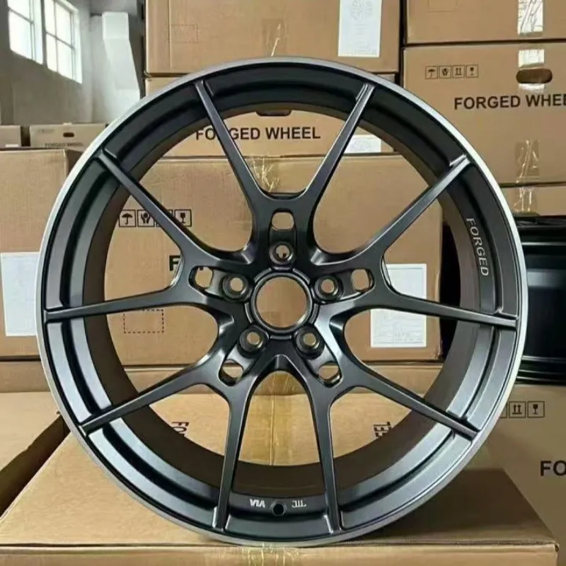 Multi Spoke Cast Alloy Wheel 18-22 Inch — 18–22"  ·  112mm  ·  cast