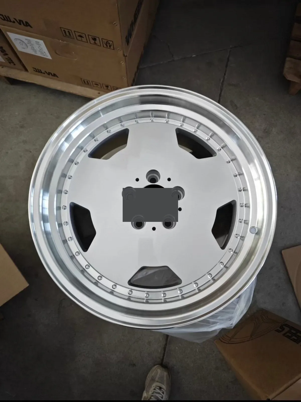 Deep Dish Wheel 17-18 inch 5x112 — 17–18"  ·  5x112  ·  cast