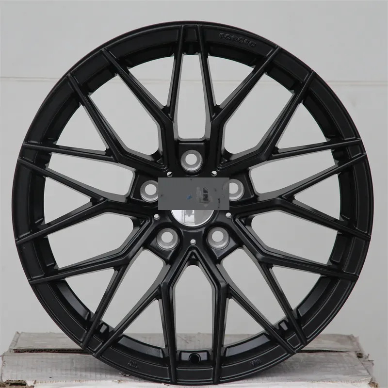 17-Inch 5x114.3 Cast Aluminum Wheel — 17"  ·  5x114.3  ·  cast