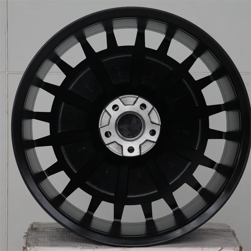 20-Inch 5x112 Cast Aluminum Wheel — 20"  ·  5x112  ·  cast