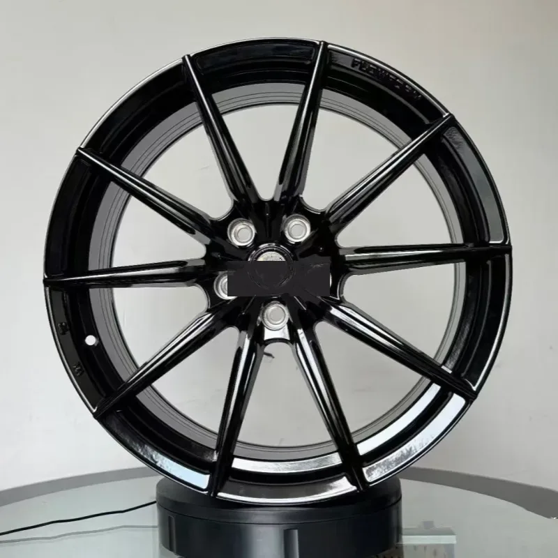 Multi-Spoke Aluminum Wheels 18-22 Inch — 18–22"  ·  112mm  ·  cast