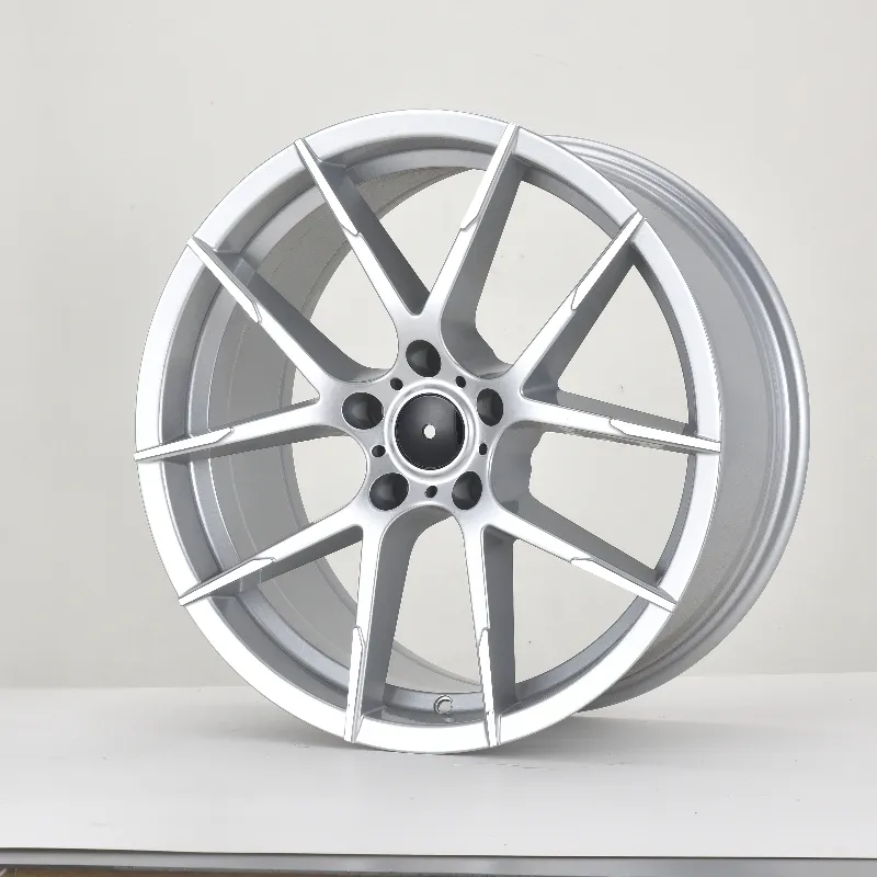 18-Inch Multi-Spoke Alloy Wheel 5x114.3 — 18"  ·  5x114.3  ·  cast