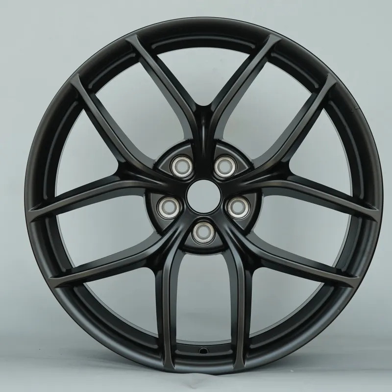 20 Inch 5x114.3 Cast Aluminum Wheel — 20"  ·  5x114.3  ·  cast