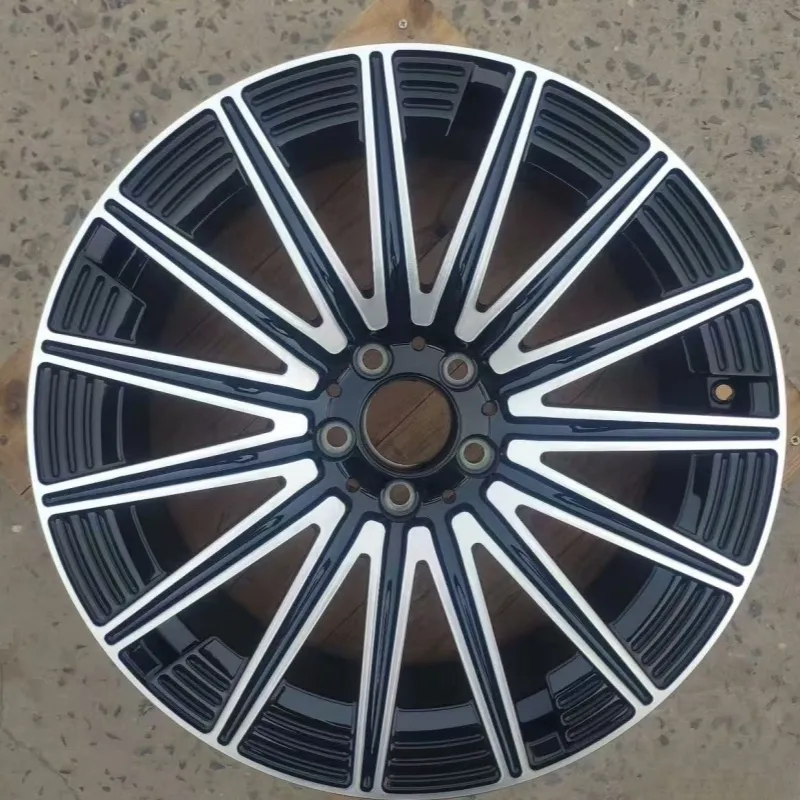 18-22 Inch Aluminum Wheel Multi-Bolt Pattern — 18–22"  ·  112mm  ·  cast