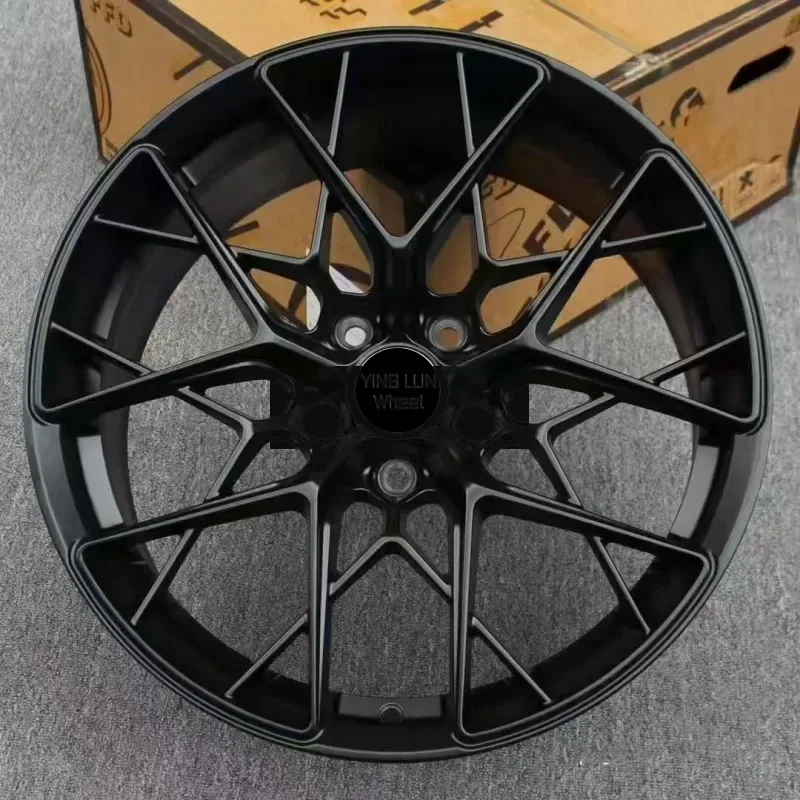 Multi Spoke Aluminum Wheel 18-22 inch 5x112 — 18–22"  ·  5x112  ·  cast