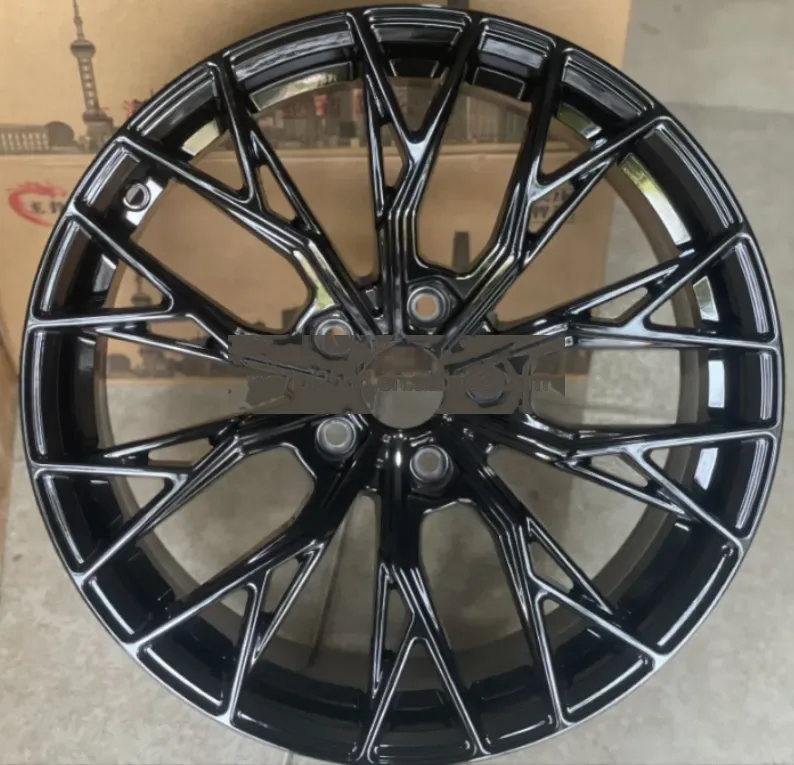 18-19 Inch Multi Bolt Pattern Wheel — 18–19"  ·  5x114.3  ·  cast
