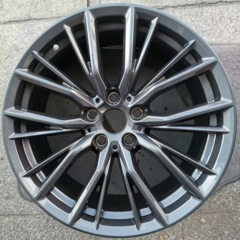 Multi Spoke Aluminum Alloy Wheel — 16–20"  ·  5x100  ·  cast