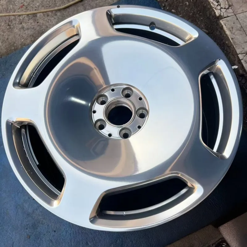 5x112 Cast Aluminum Alloy Wheel — 16–20"  ·  5x112  ·  cast