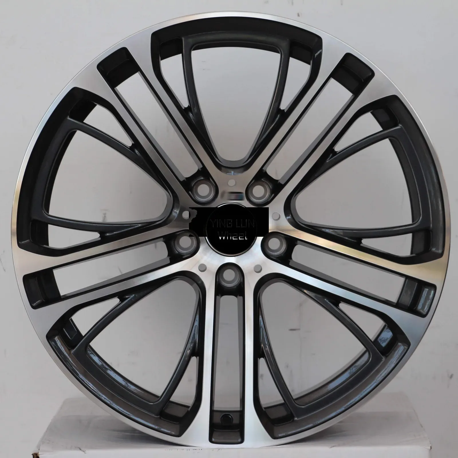 20 Inch 5x120 Multi Spoke Aluminum Wheel — 20"  ·  5x120  ·  cast