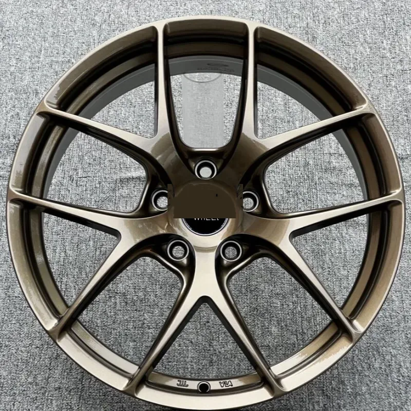18 Inch 5x114.3 Aluminum Alloy Wheel — 18"  ·  5x114.3  ·  cast