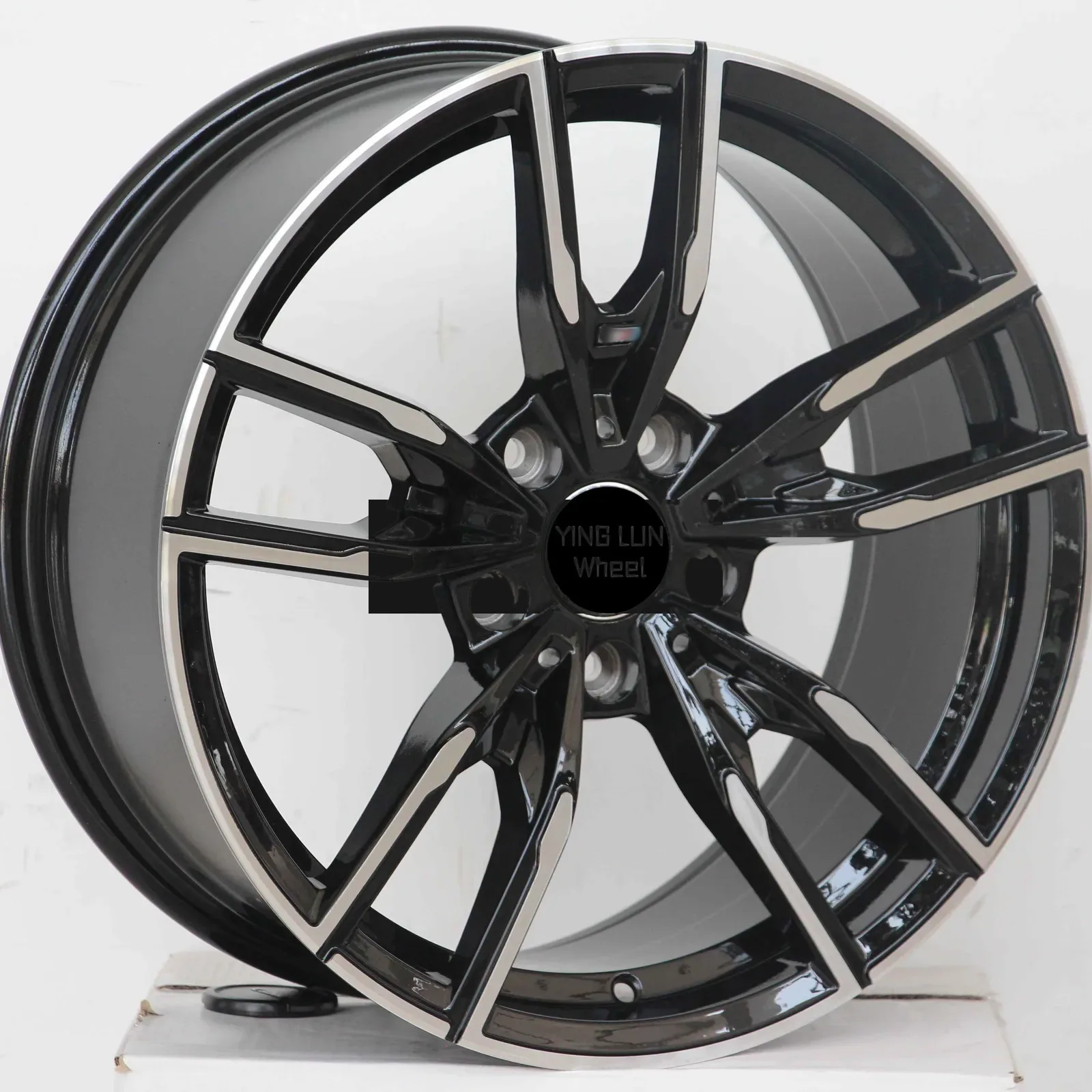 18-19 Inch Aluminum Alloy Wheel 5x112/5x120 — 18–19"  ·  5x112  ·  cast