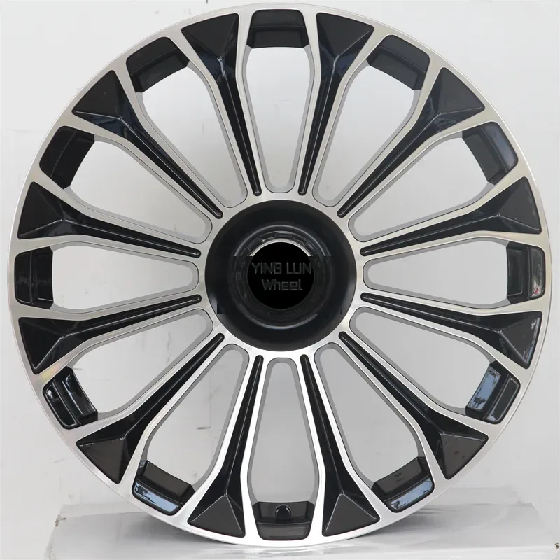 Custom forged alloy wheel