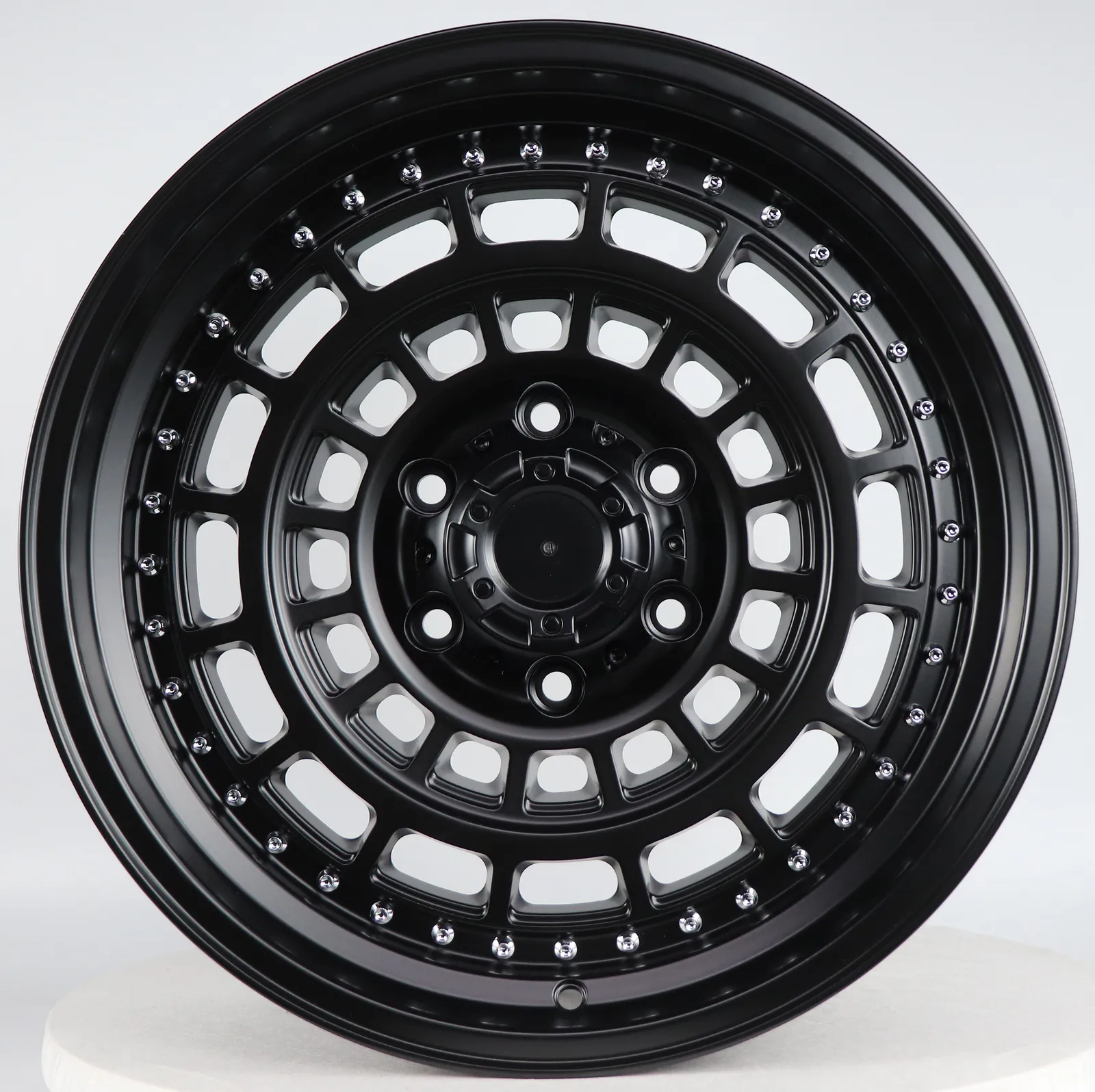 18 Inch 6x139.7 Cast Aluminum Wheel — 18"  ·  6x139.7  ·  cast
